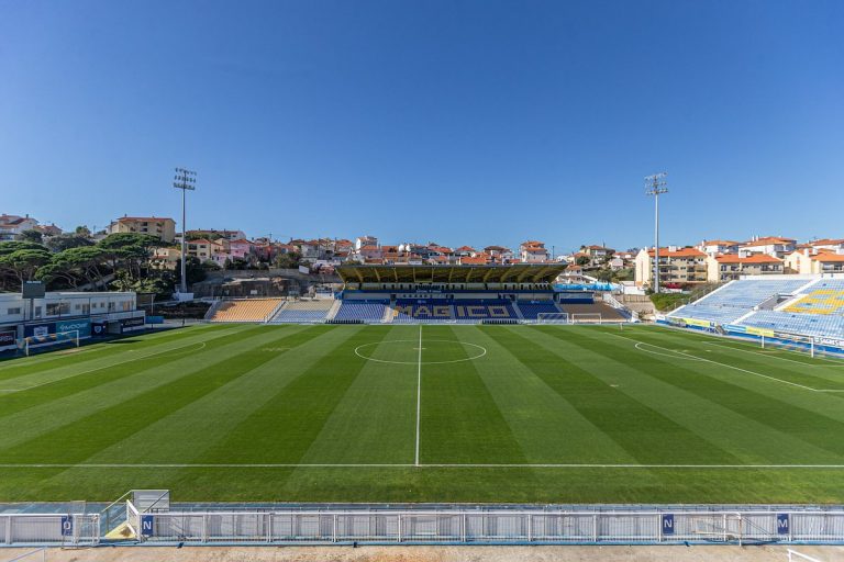 estadio-antonio-coimbra.jpg